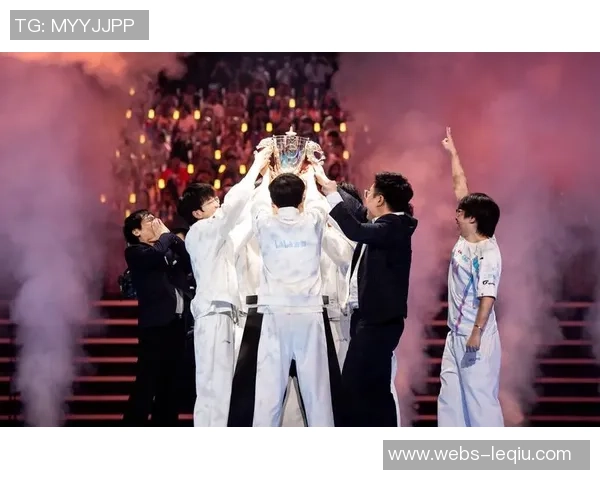 BLG战队的蜕变之旅：从挑战者到巅峰的英雄联盟纪实